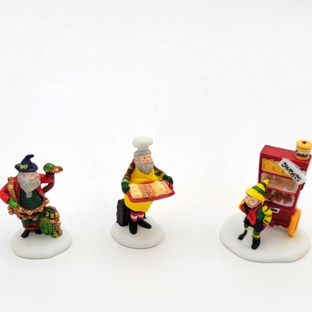 Department 56 Heritage Village "Bakers Elves" #5603-0